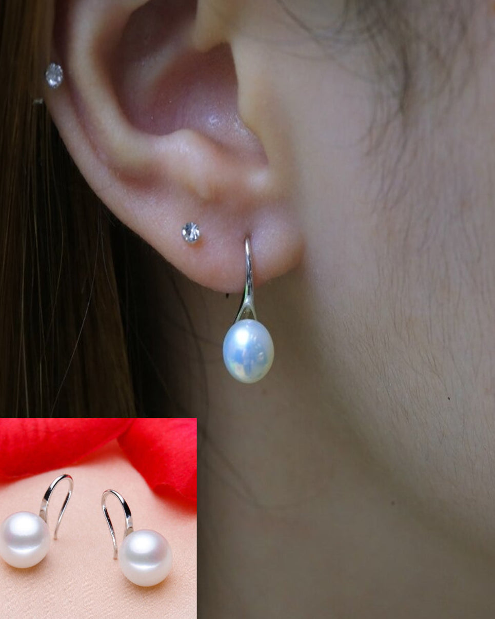 Korean Artificial Pearl Stud Earrings for Girls Simple Stylish Top_ Earring
