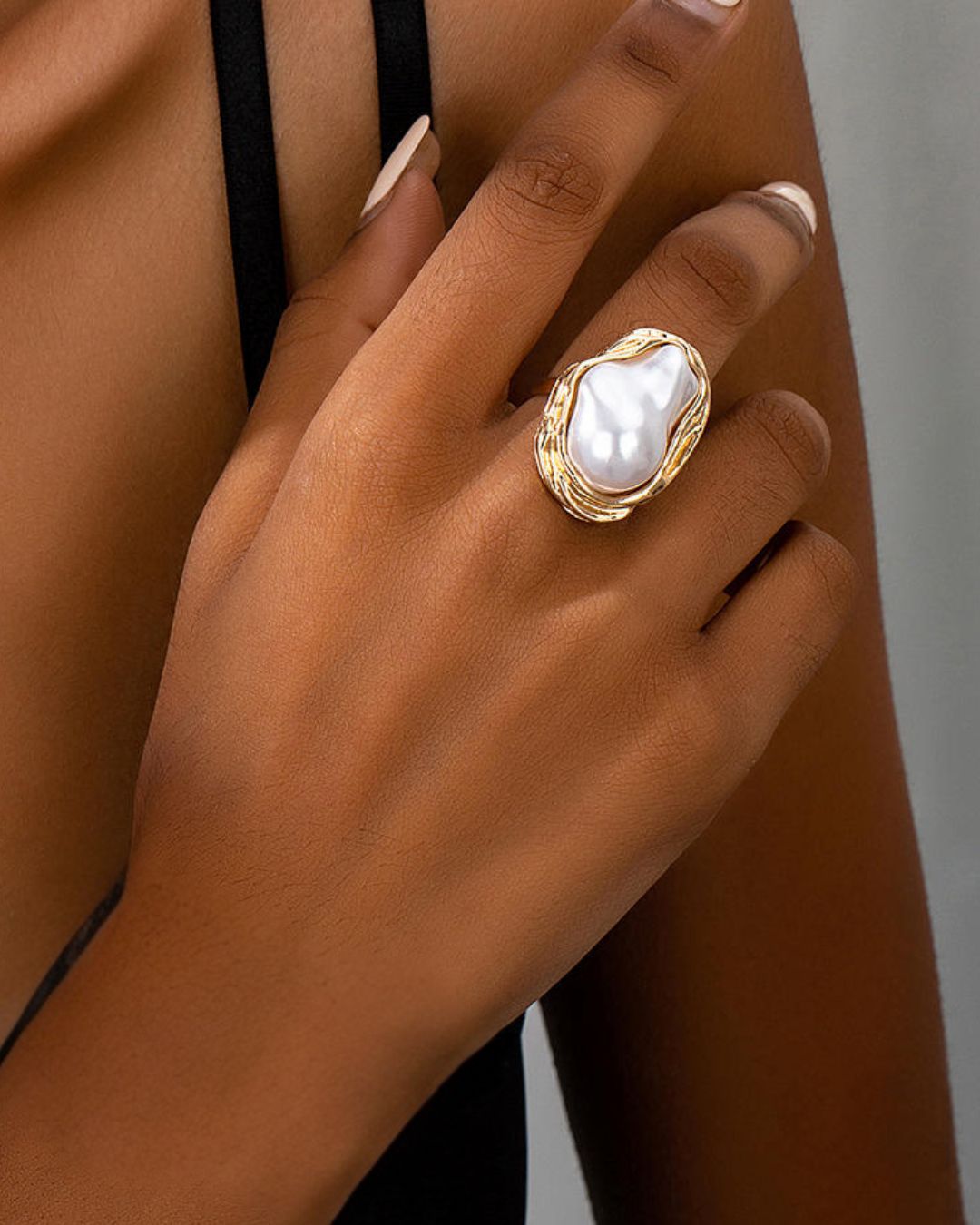 Adjustable Irregularity Statement Pearl Ring