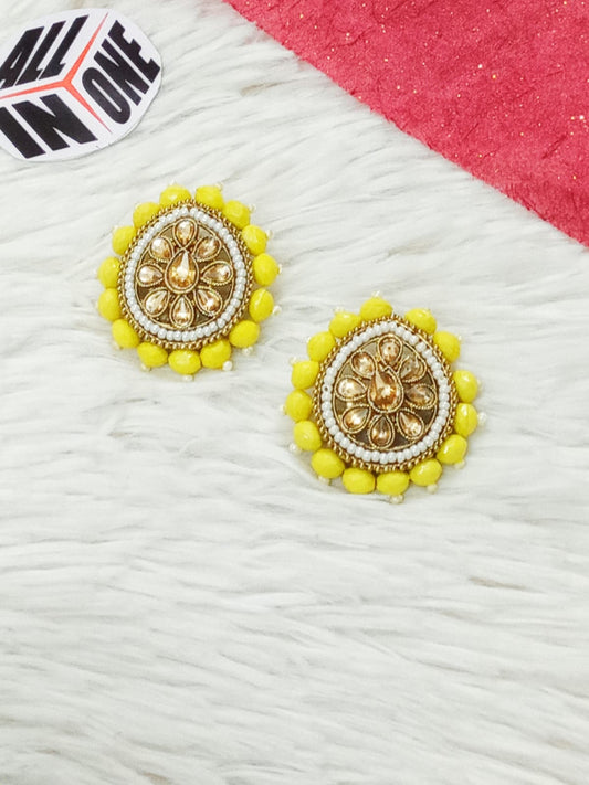 Women’s Sun-Kissed Yellow Kundan Stud Earrings
