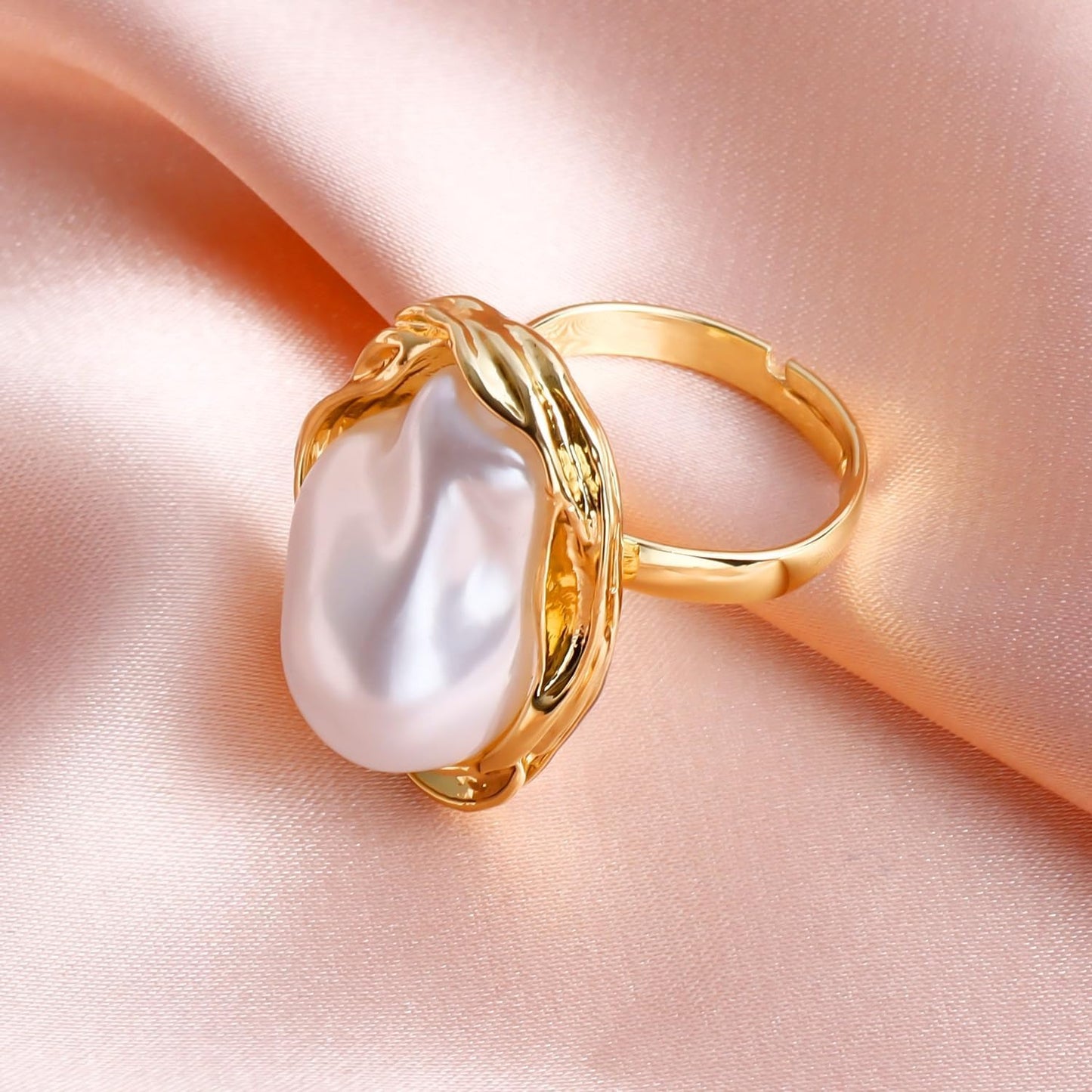 Adjustable Irregularity Statement Pearl Ring