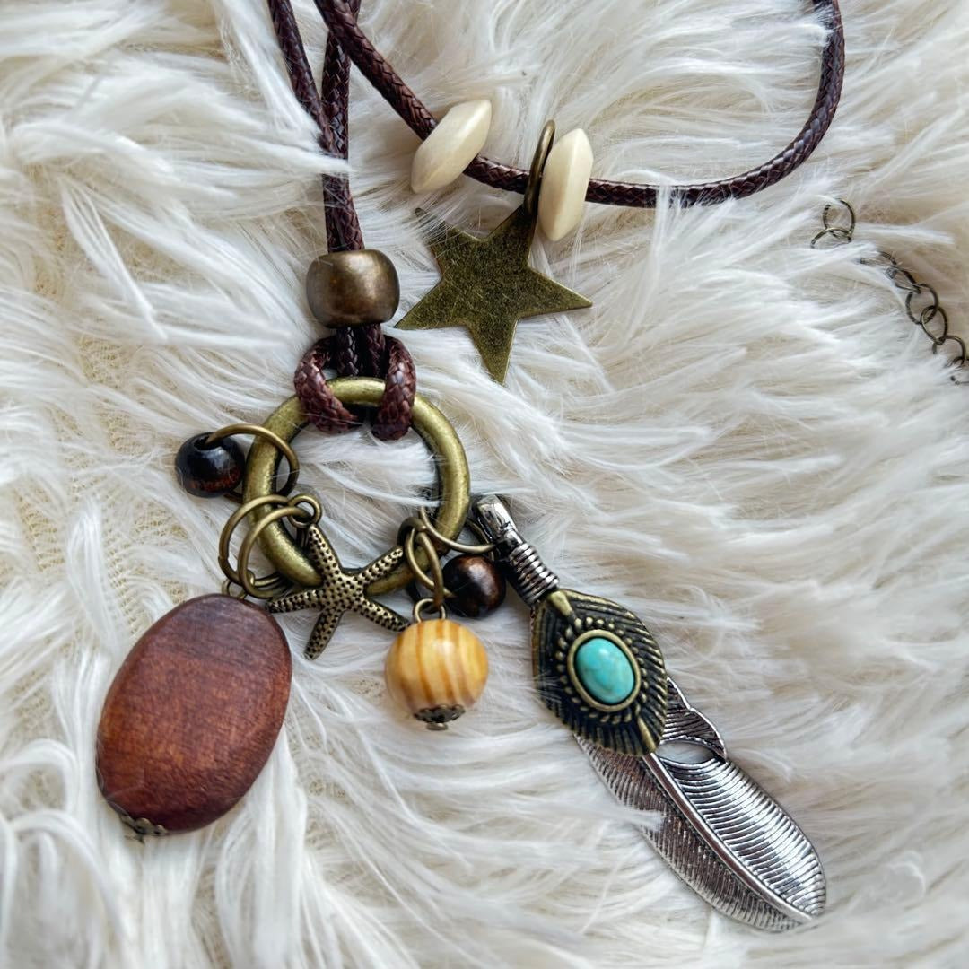 Feather Star Oval Wooden Necklace