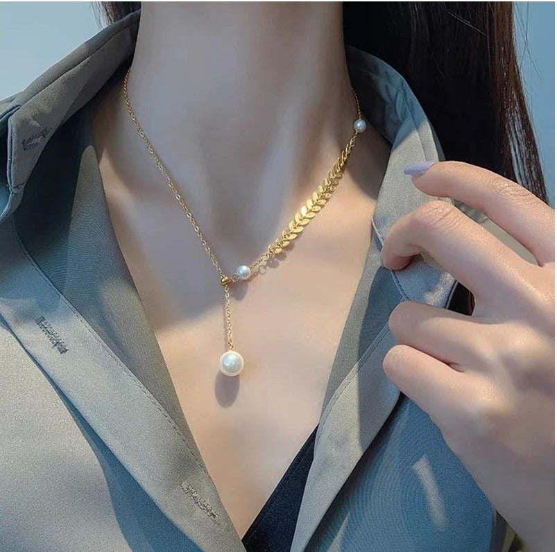 Simple Strip Pearls Pendant Necklace