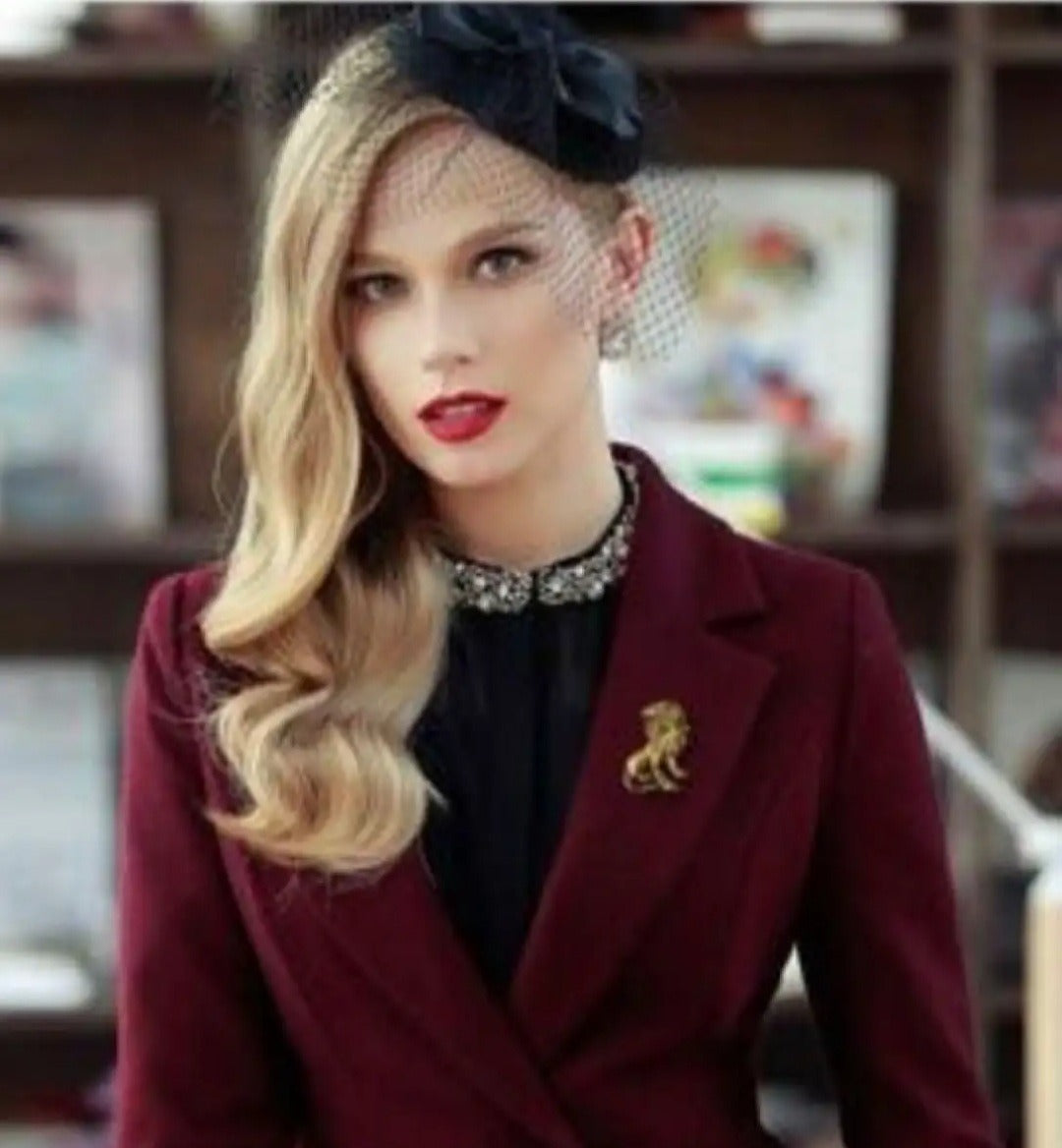 Super Fancy Lion King Brooch With Tussle Chain