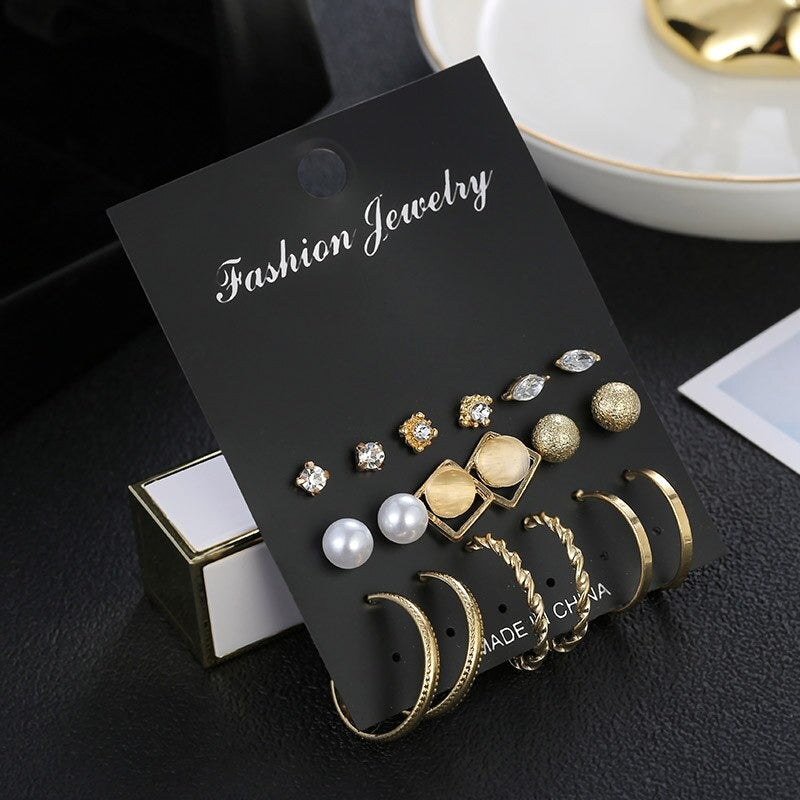 9 Pair Pearl Stud Earrings