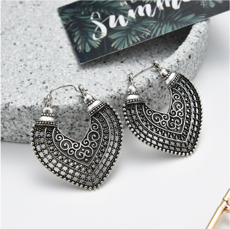 Trendy Vintage Heart Shaped Drop Jhumka Earring