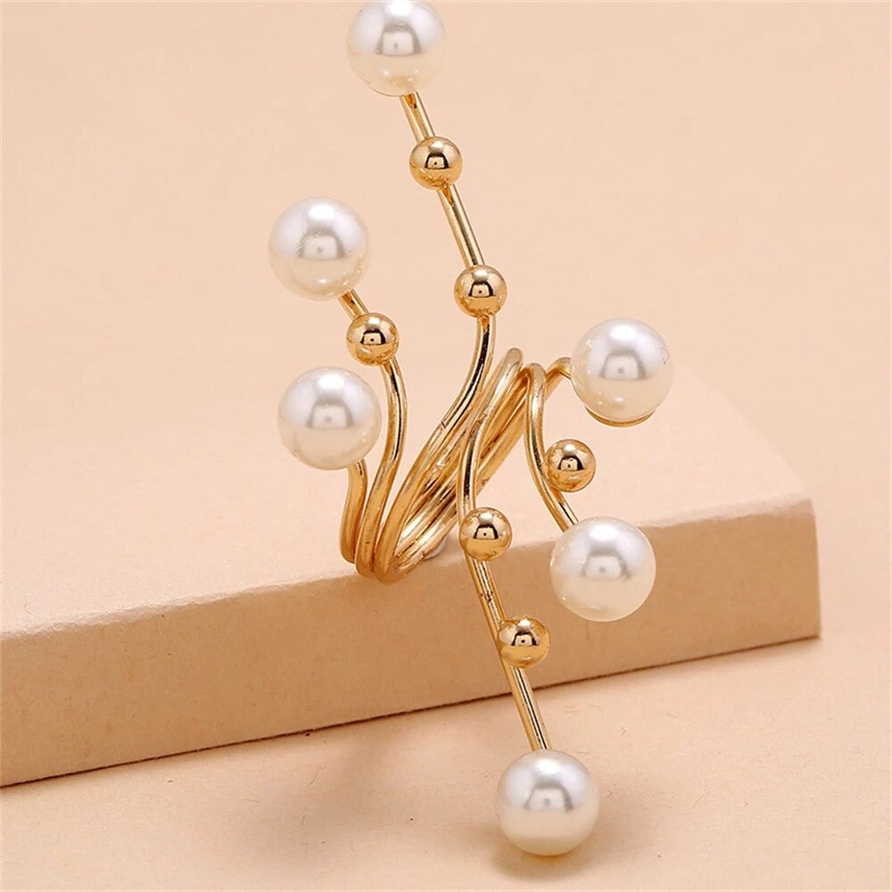 Multi-Pearl Design Finger Ring