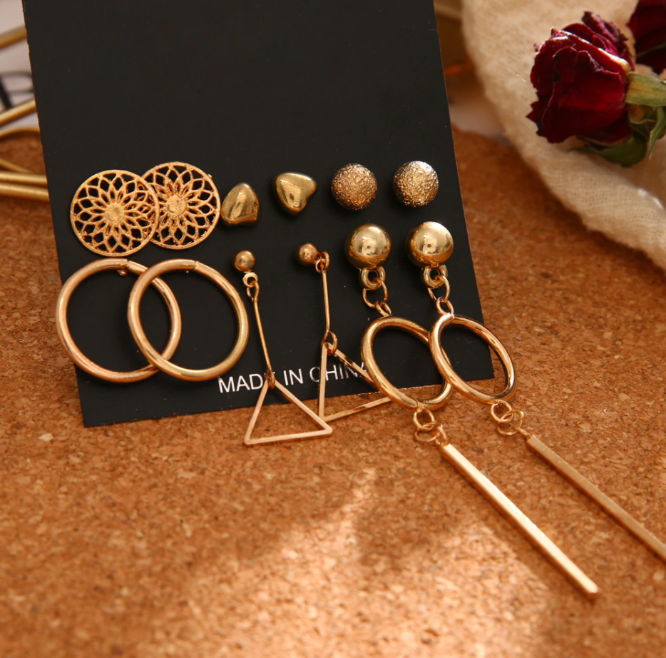 Triangle Round Pendant Earrings